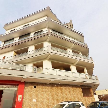 Oyo Hotel Inn Way Sonipat Buitenkant foto