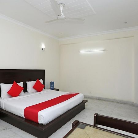 Oyo Hotel Inn Way Sonipat Buitenkant foto