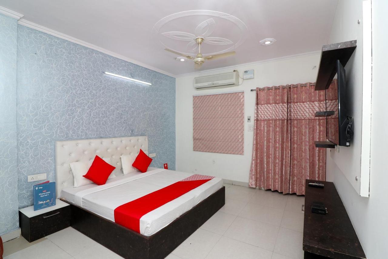 Oyo Hotel Inn Way Sonipat Buitenkant foto